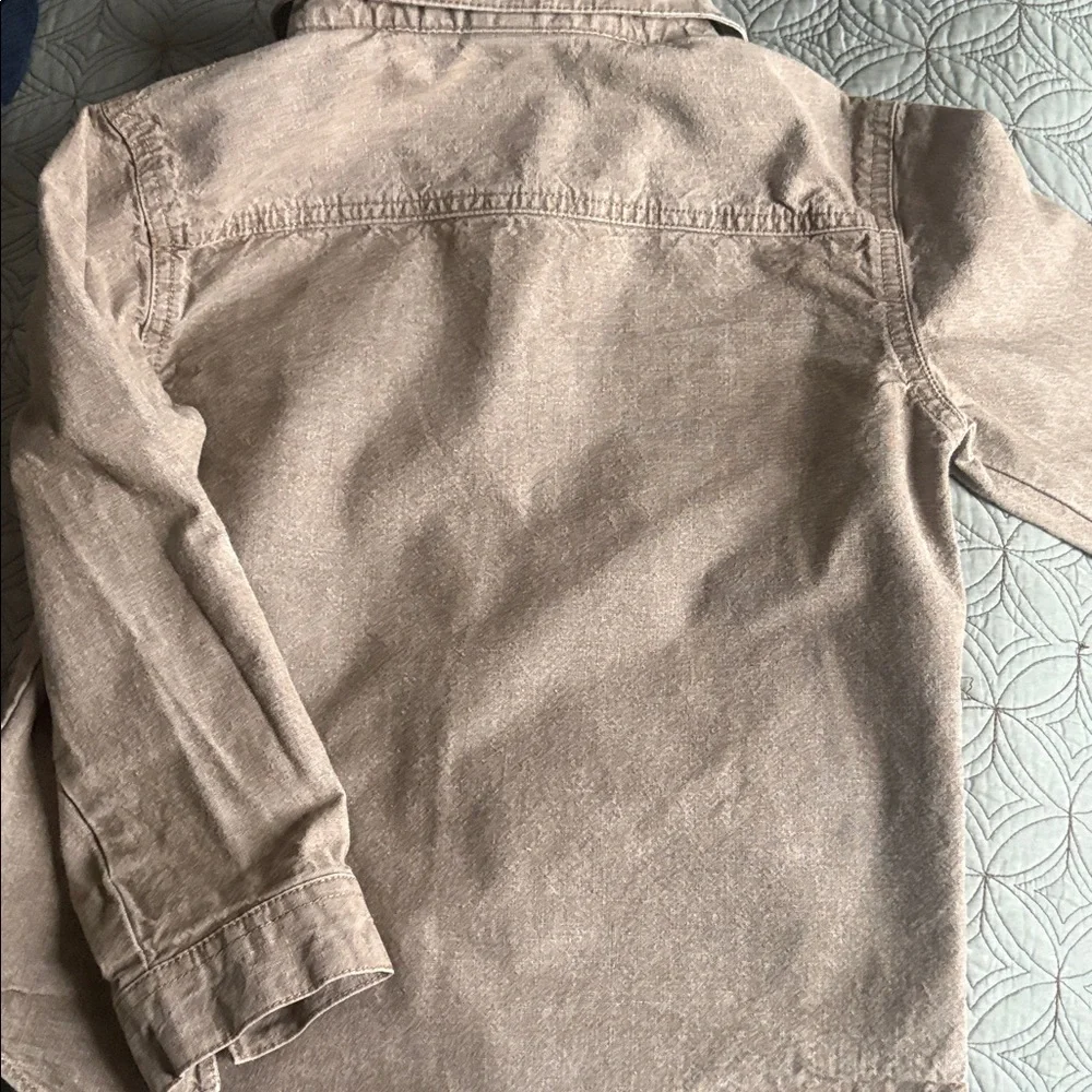 OshKosh B'gosh Gray Button-Up Shirt